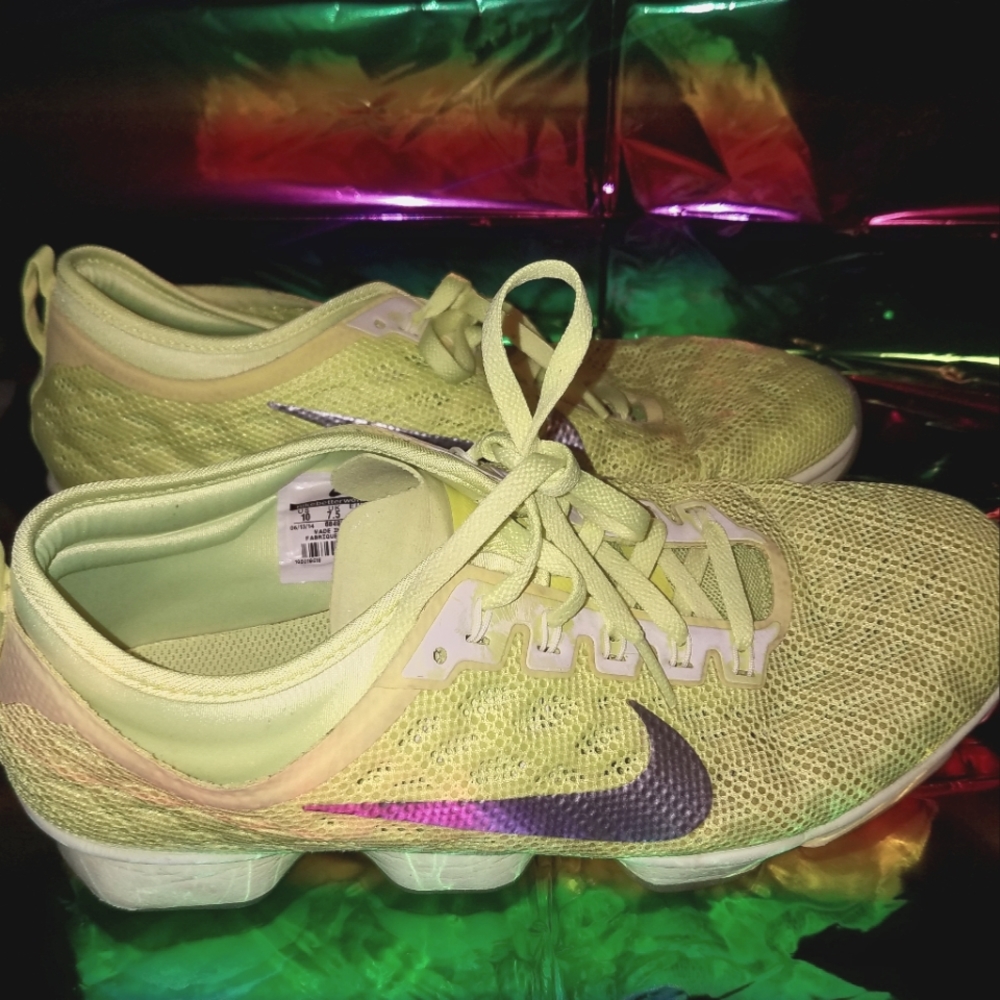 Nike Zoom Fit Agility Neon